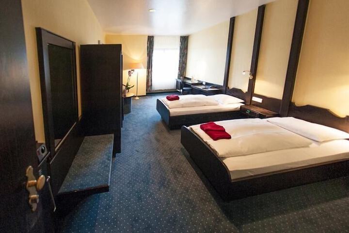Room 17 of 57