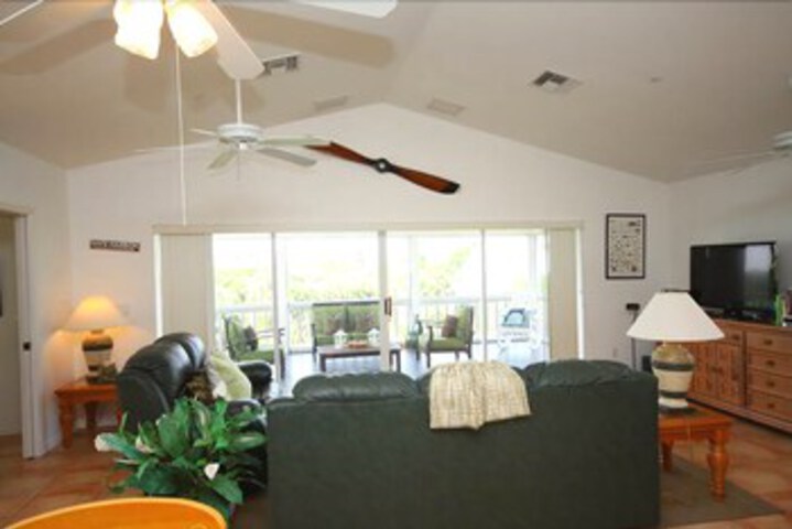 Room 10 of 26