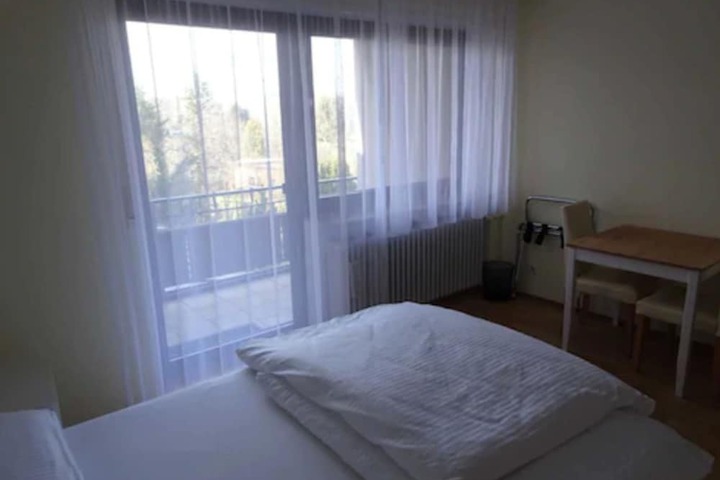Room 2 of 24