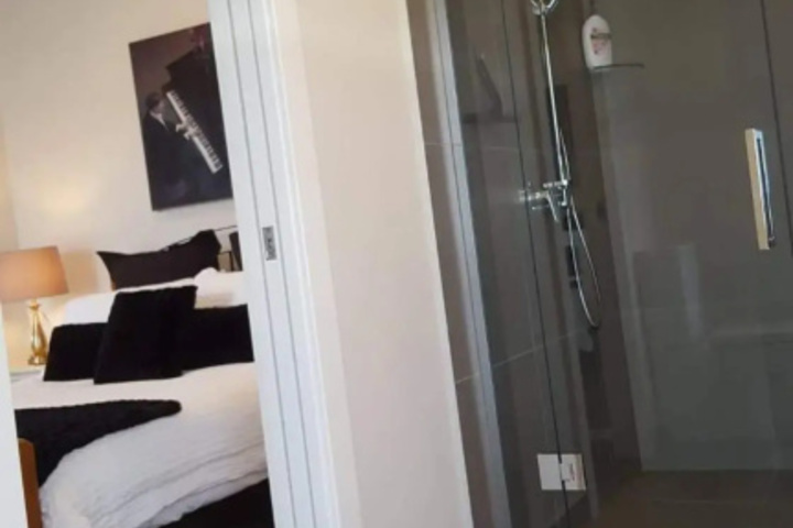Room 3 of 4