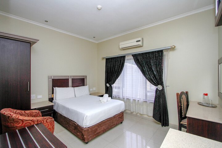 Room 14 of 26