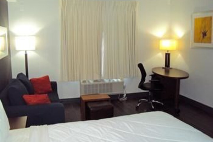 Room 8 of 45