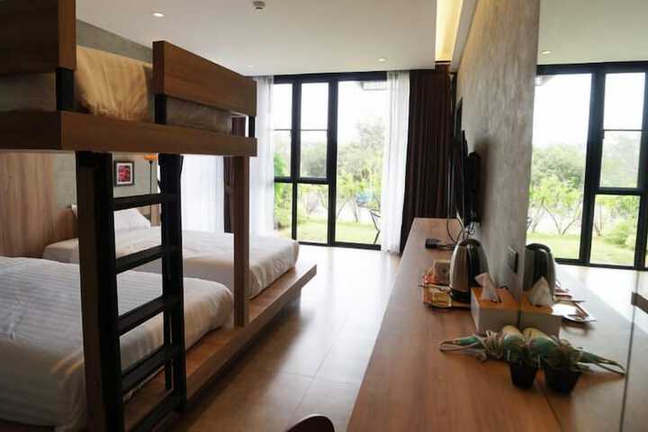 Room 10 of 35