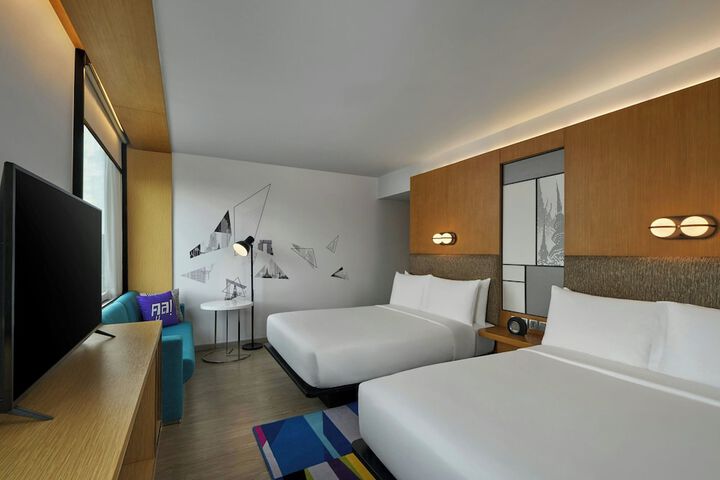 Room 16 of 77