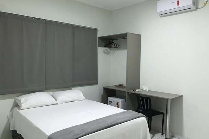 Room 2 of 2