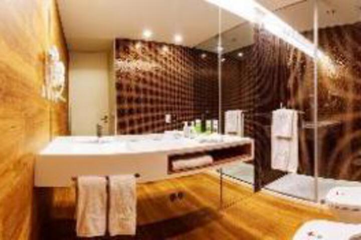 General 9 of 23