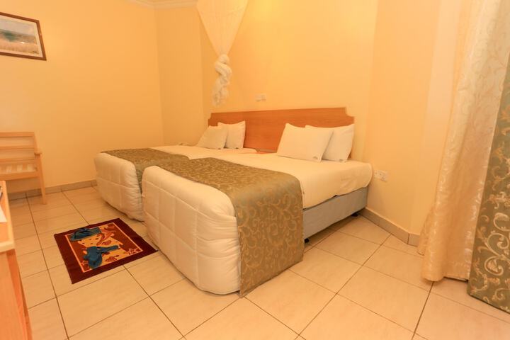 Room 12 of 97