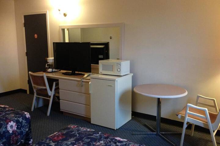 Room 12 of 40