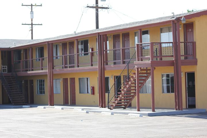 Hotel 8 of 14