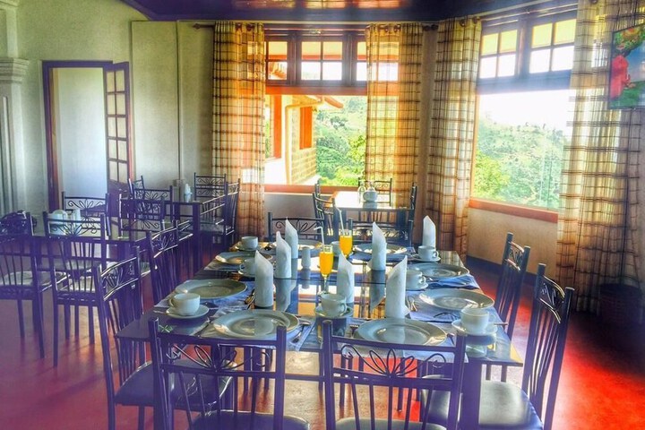 Dining 6 of 18