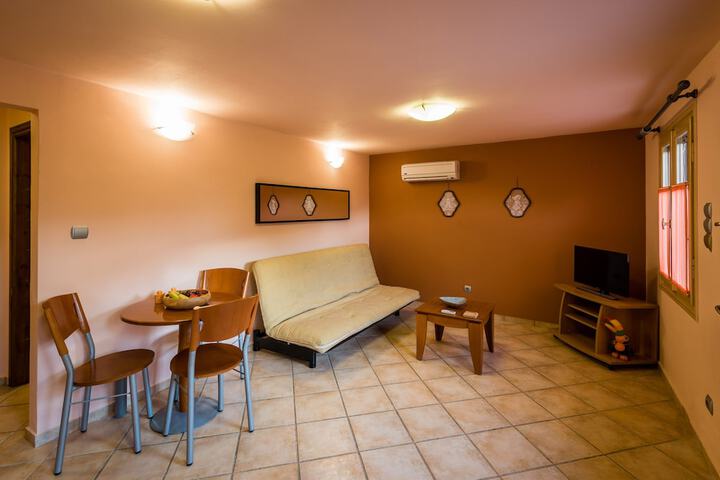 Room 22 of 49