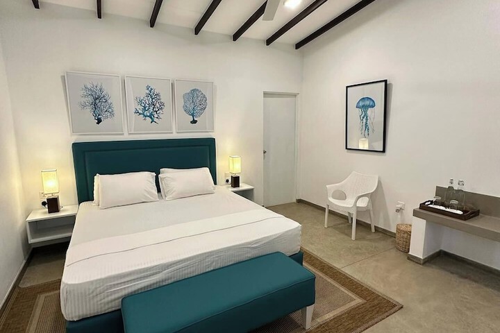 Room 7 of 31