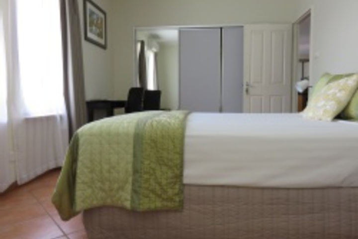 Room 90 of 144