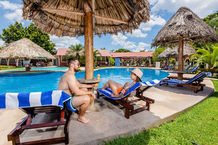Pool Hotel