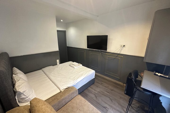 Room 29 of 75