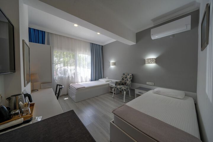 Room 22 of 160