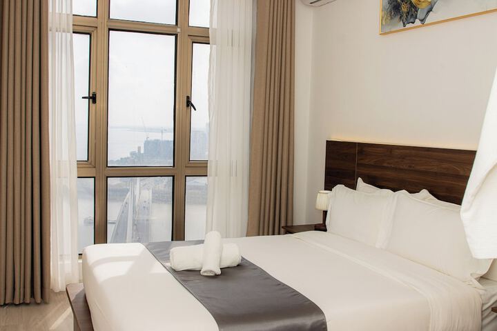 Room 18 of 49