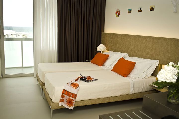 Room 19 of 85