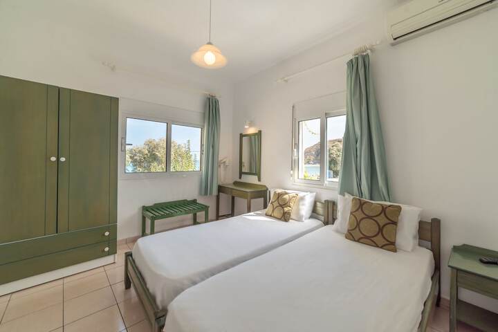 Room 3 of 57