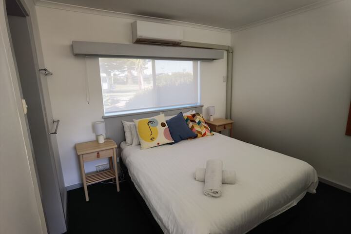 Room 3 of 26