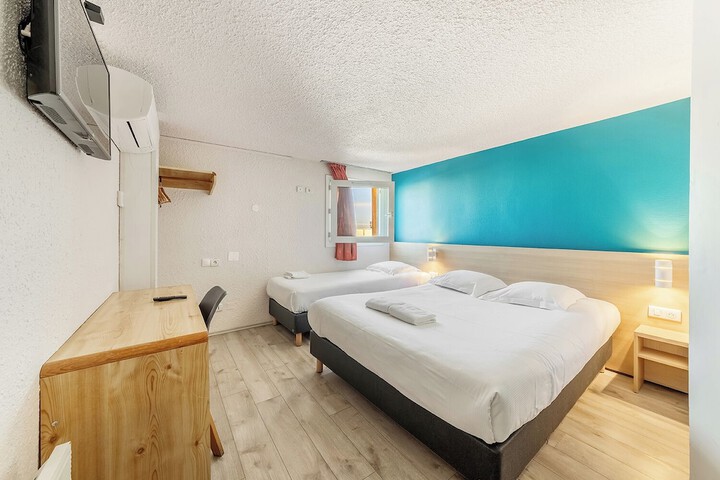 Room 5 of 24