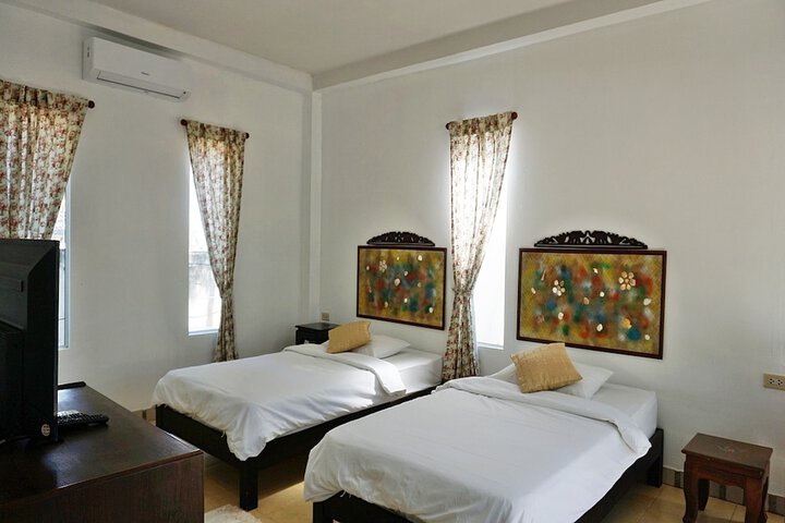 Room 16 of 127