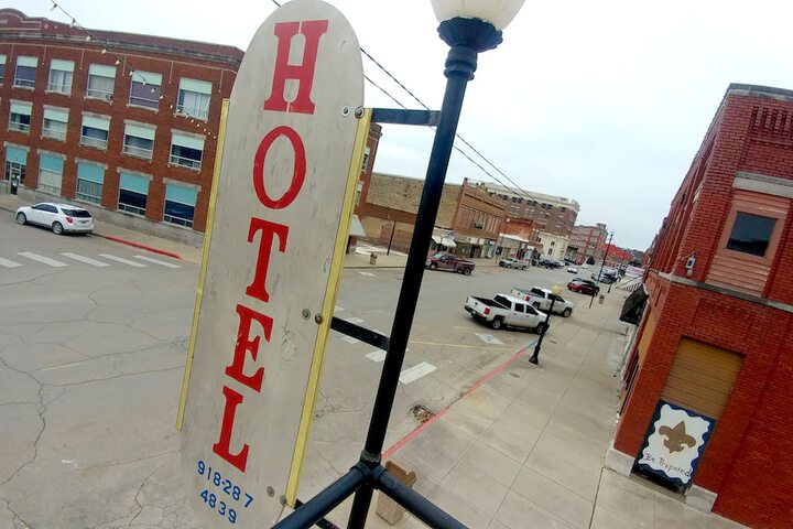 Hotel 93 of 101