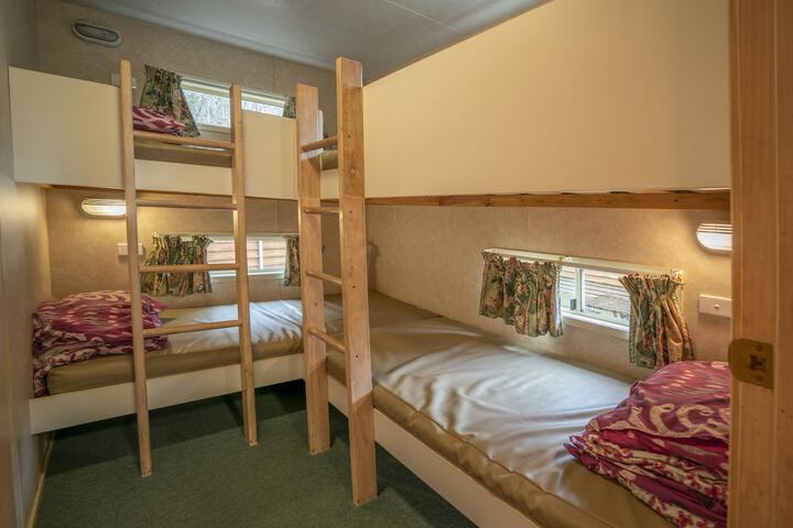 Room 7 of 37