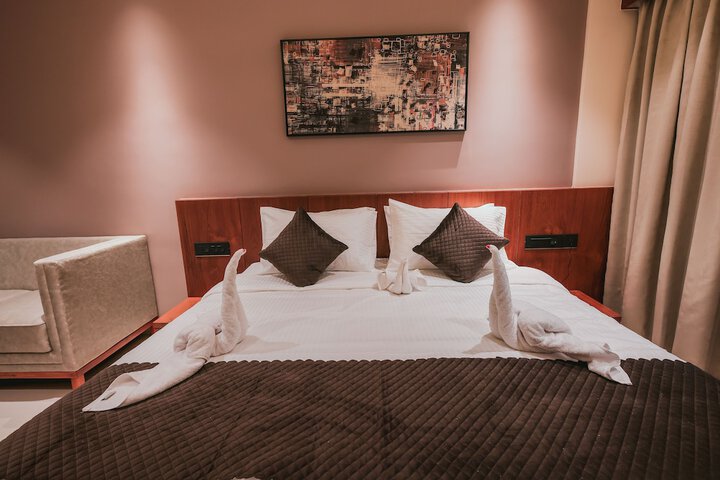 Room 7 of 36