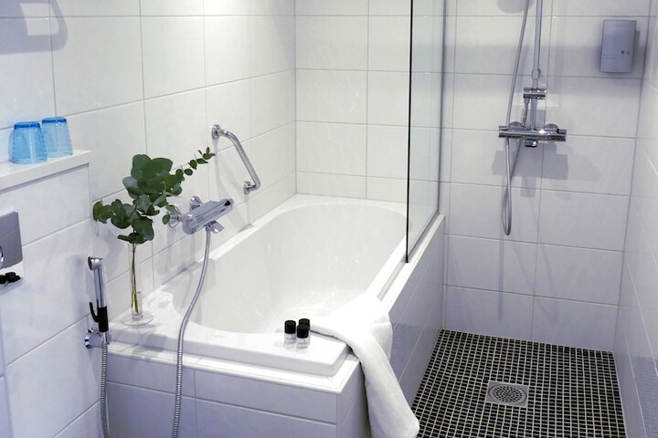 Clean Restrooms