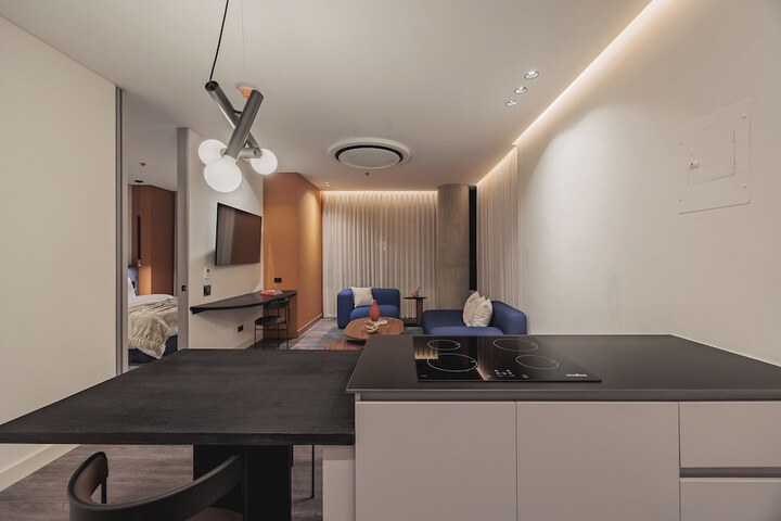 Room 60 of 93