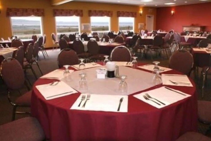 Ballroom/Hall 102 of 141