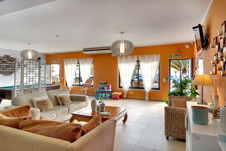 Guest Lobby
