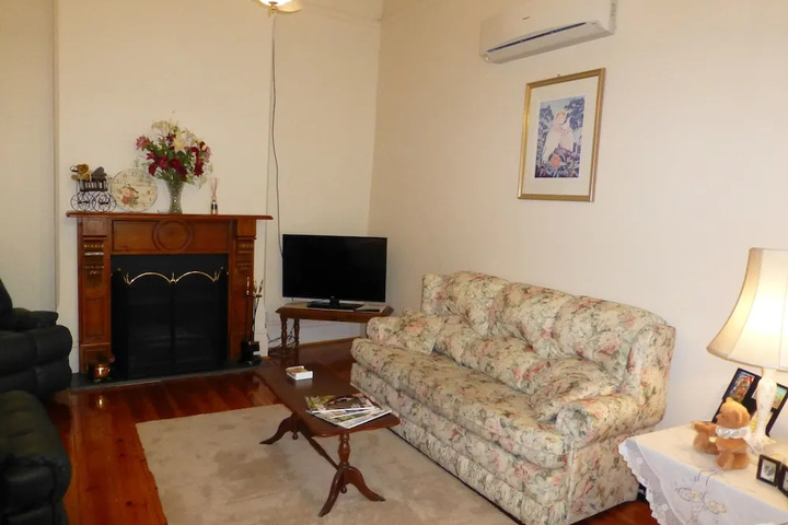 Room 4 of 14