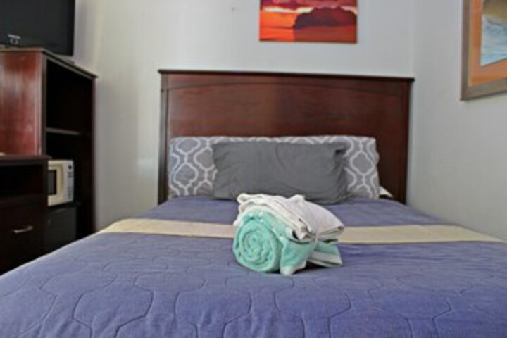 Room 42 of 49
