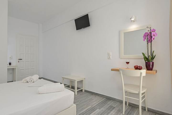 Room 54 of 107