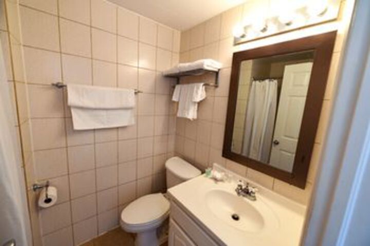 Room 4 of 42