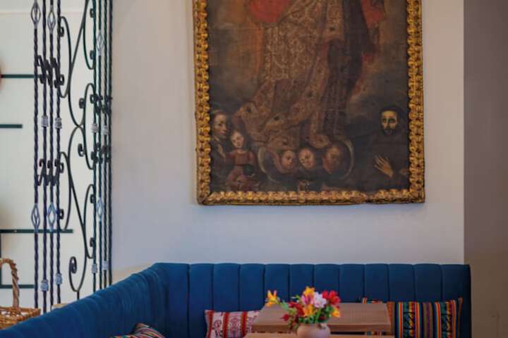 Room 27 of 51