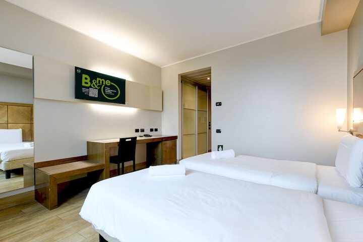 Room 22 of 64