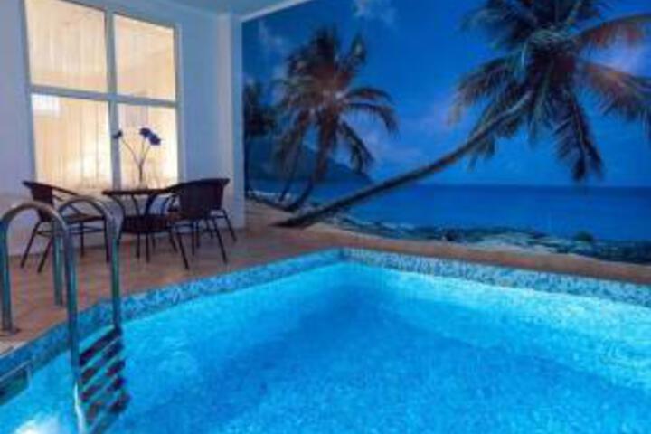 Pool 3 of 6