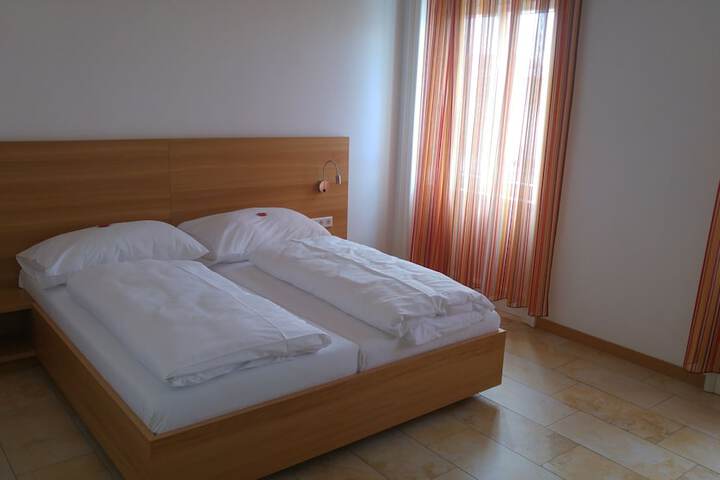 Room 7 of 50