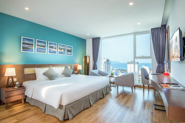 Room 28 of 109