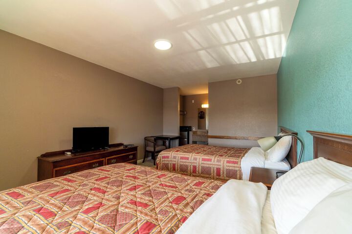 Room 21 of 43