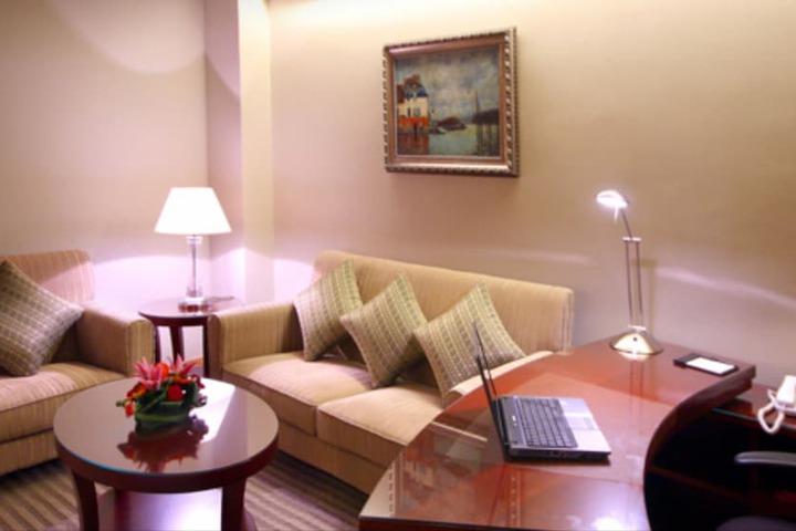 Room 14 of 28
