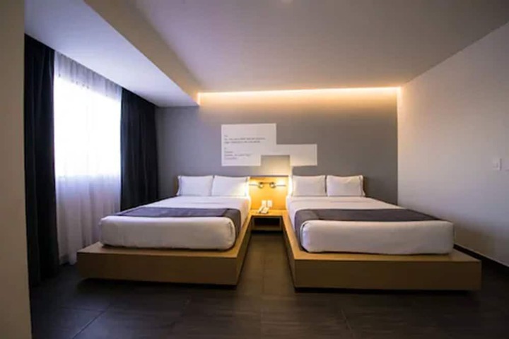Room 15 of 66