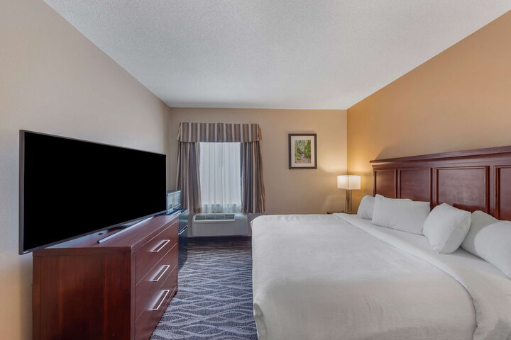 Room 17 of 41