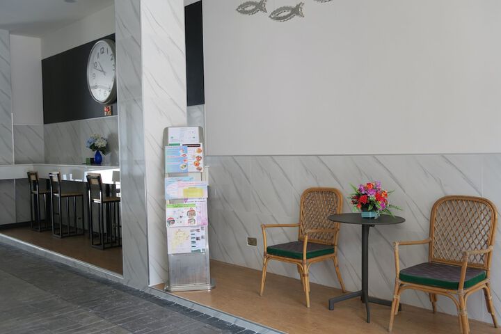Hotel 72 of 74