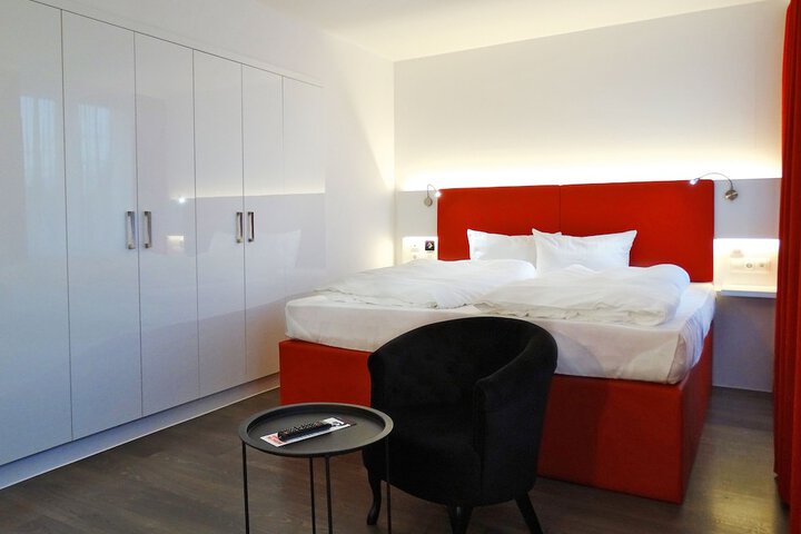 Room 25 of 60