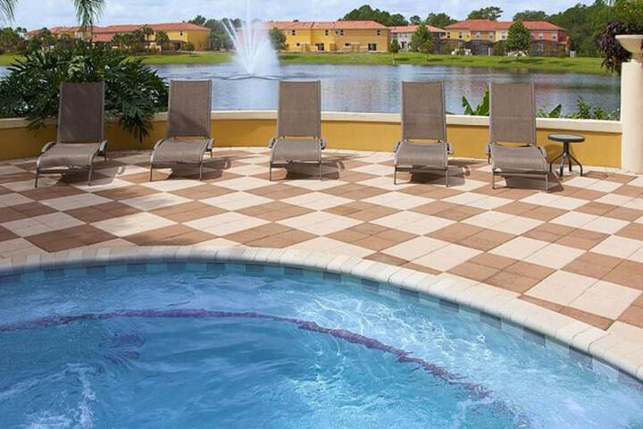 Pool 26 of 38