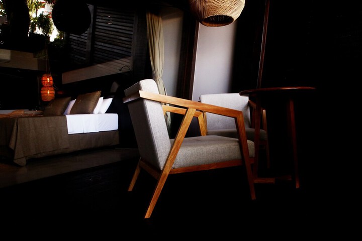 Room 8 of 80